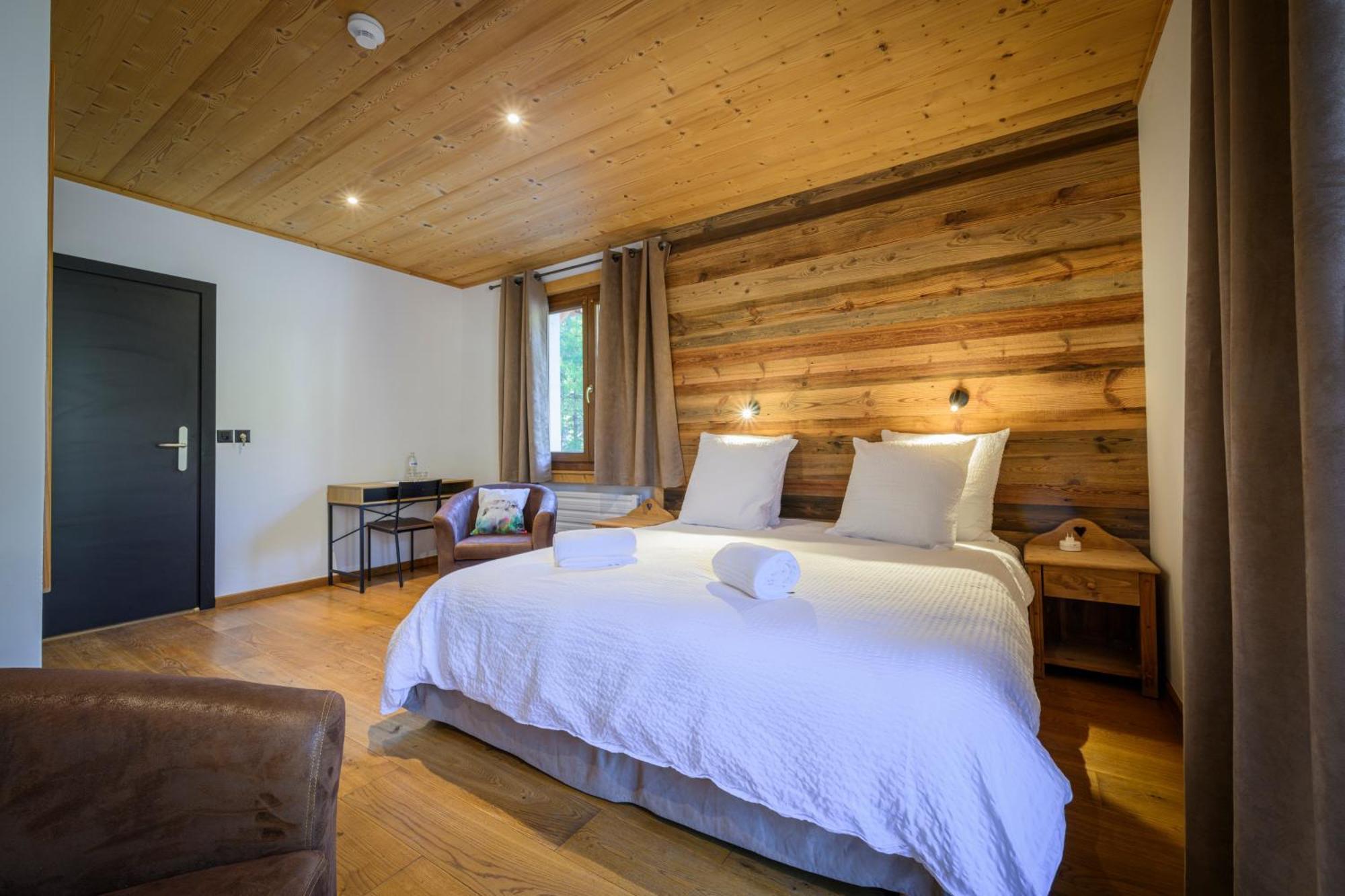 Hotel Des Muverans オヴロナ エクステリア 写真